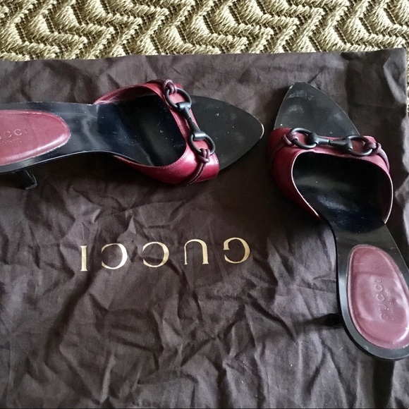 💯 AUTHENTIC GUCCI Ruby Red Sandals - Picture 4 of 4